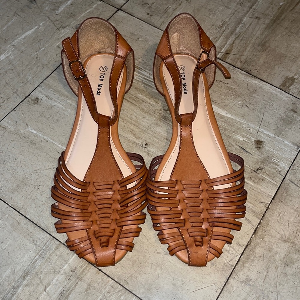 Top Moda Tan Sandals Size 10